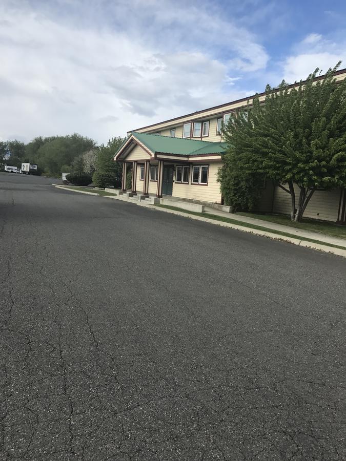 Nirvana Inn & Grill Ellensburg Eksteriør bilde