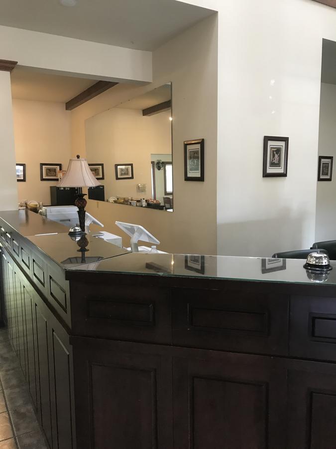 Nirvana Inn & Grill Ellensburg Eksteriør bilde