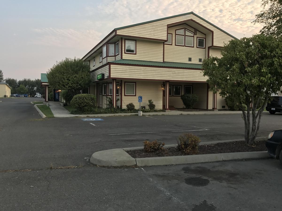 Nirvana Inn & Grill Ellensburg Eksteriør bilde